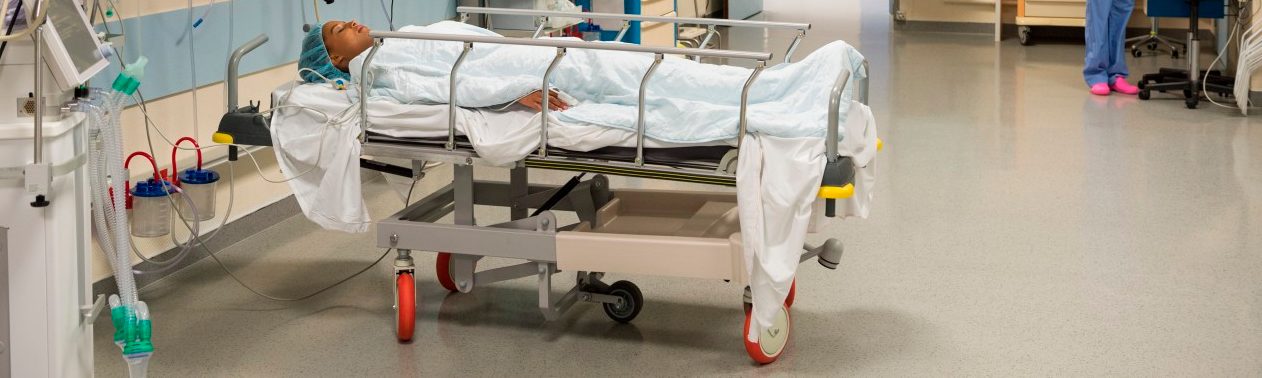 Female patient in recovery room --- Image by © Eric Audras/Onoky/Corbis