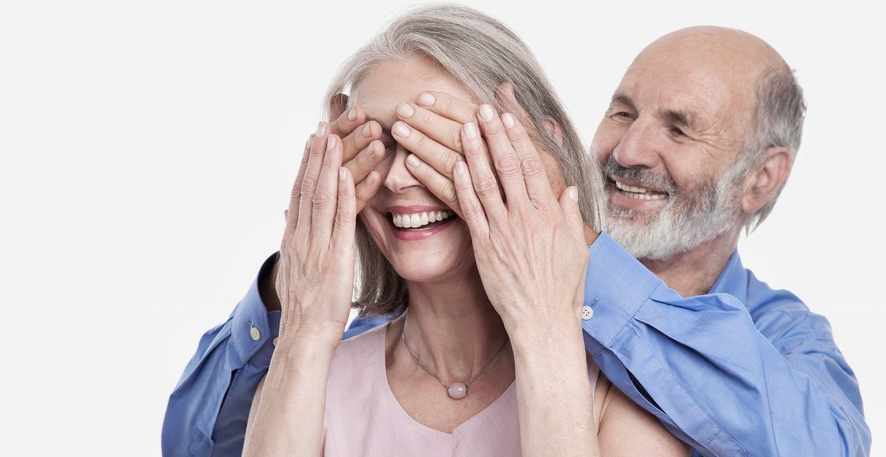 06 Sep 2012 --- Senior couple --- Image by © Brüderchen & Schwesterchen GmbH/Corbis