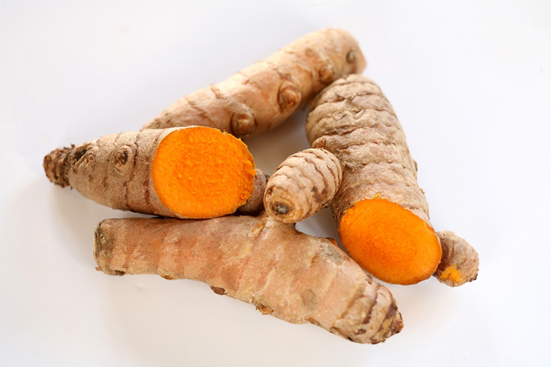 Tumeric roots --- Image by © Leser/SoFood/Corbis