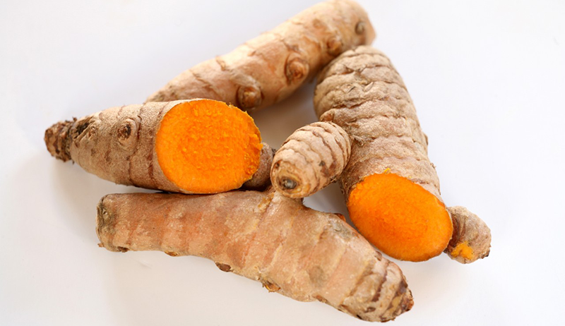 Tumeric roots --- Image by © Leser/SoFood/Corbis